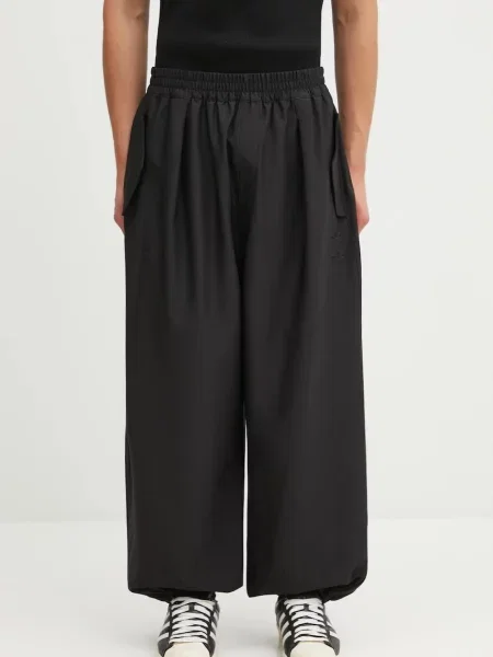 Donji dio trenirke adidas Originals Wc Twill Tp bez uzorka crna