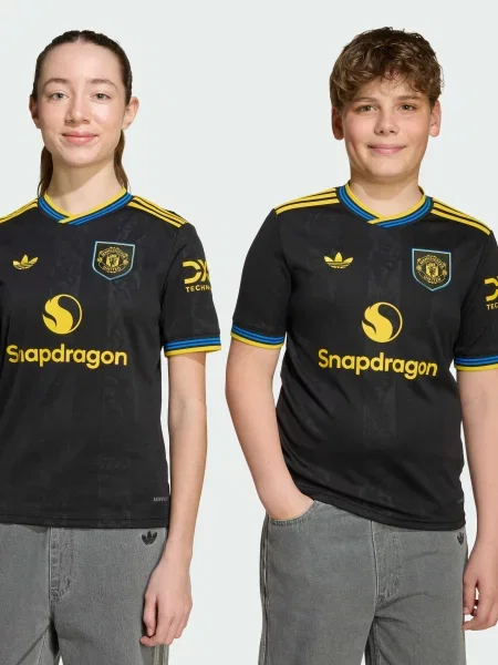 Детская футболка Adidas черная