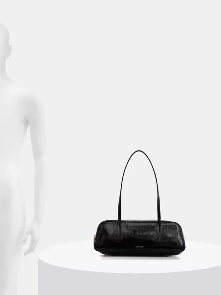 Calvin Klein Válltáska fekete