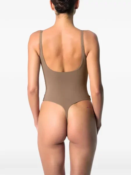 Body God Save Queens