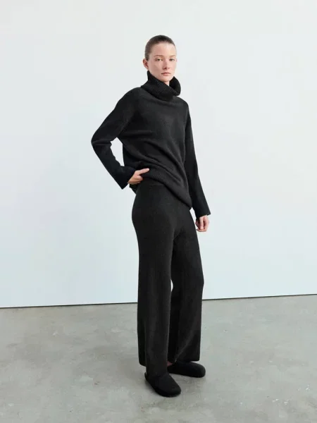 Sweter dzianinowy z golfem Kobieta XS MANGO czarny
