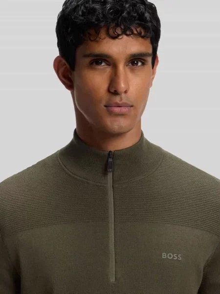 Sweter o kroju regular fit z dodatkiem żywej wełny model KN_Momentum-X QZ' Boss Green