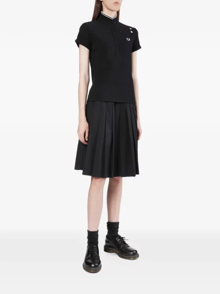 Поло тениска Fred Perry със сърца черно