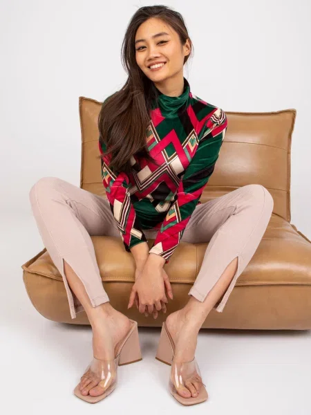 Bluză Fashionhunters cu mâneci lungi lungă verde