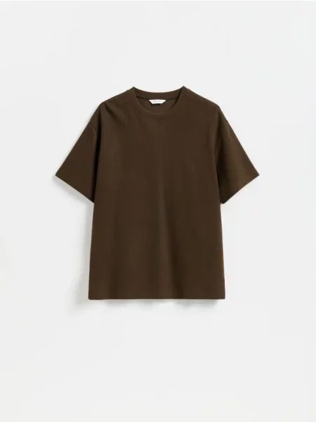 Reserved Tricou scurt din tricot striat cu croială boxy maro