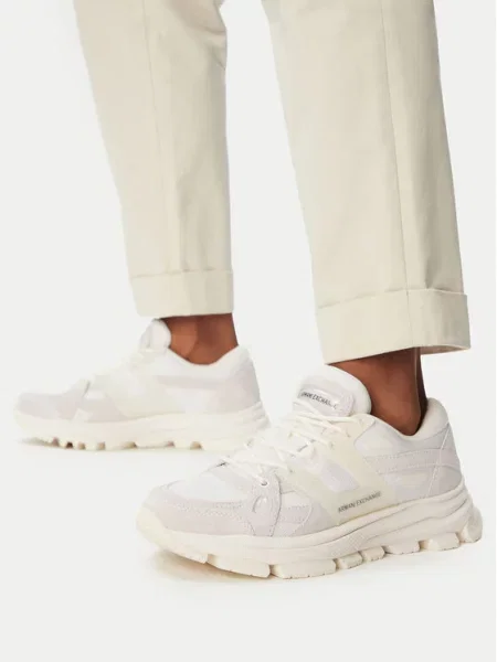 Armani Exchange Sneakersy Écru