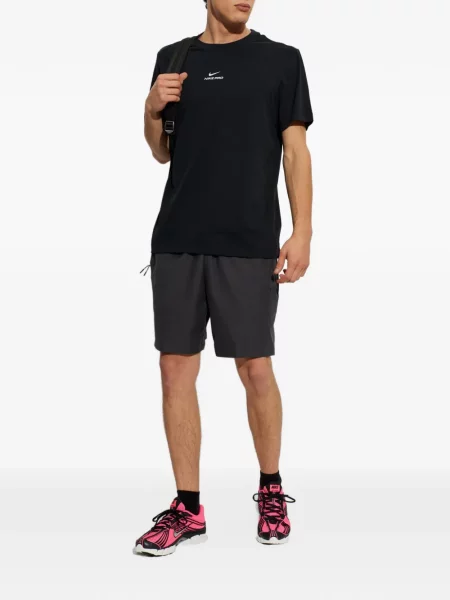 Pantaloni scurți Nike tricotate gri