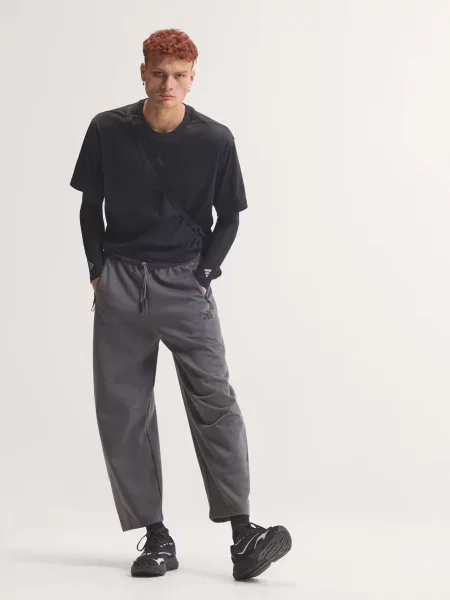 Футболка Adidas черная