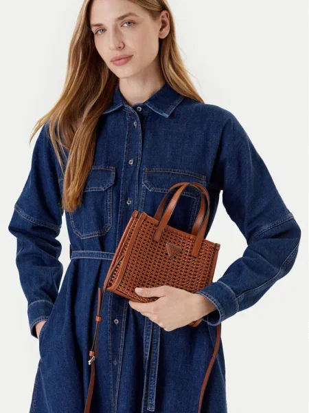 Guess Geantă Brigitta Mini maro