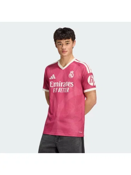 Koszulka z trzeciego zestawu Real Madrid różowa