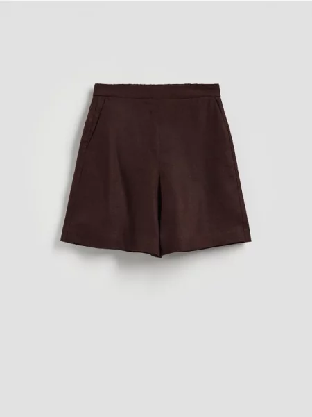 Reserved Pantaloni scurți de in maro