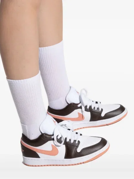 Sneakerși Nike Air Jordan maro