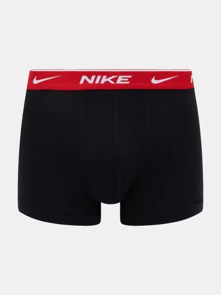 Strečové šortky Nike čierna