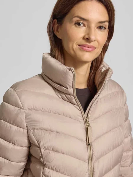 Płaszcz pikowany z kapturem Christian Berg Woman Selection