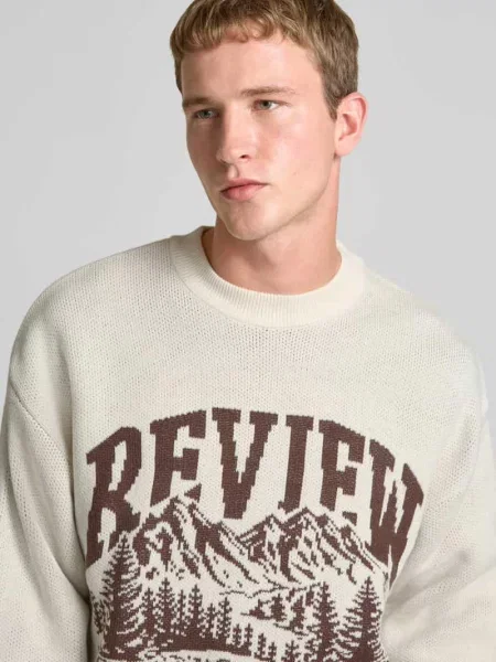 Sweter z dzianiny ze stójką Review czarny