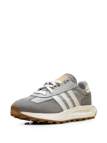 Sneakerși Adidas din piele de căprioară gri