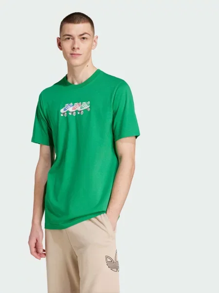 Футболка adidas Graphics зелений