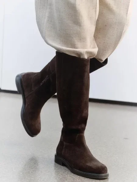 Vagabond Shoemakers ботуши под коляното дамски от велур FREYA кафяво
