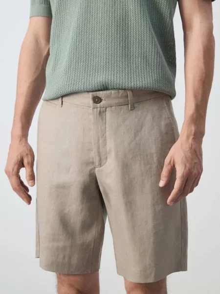 Bermudy slim fit z lnu średni Mężczyzna 40 MANGO MAN brązowy