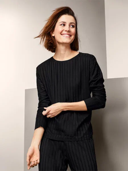 Tchibo Джемпер чорний