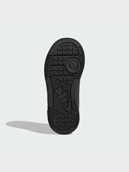 Детские кроссовки Adidas черные