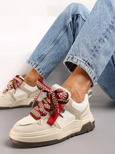 Sneakerși închis cu talpă joasă șireturi groase și cusături Joliat bej