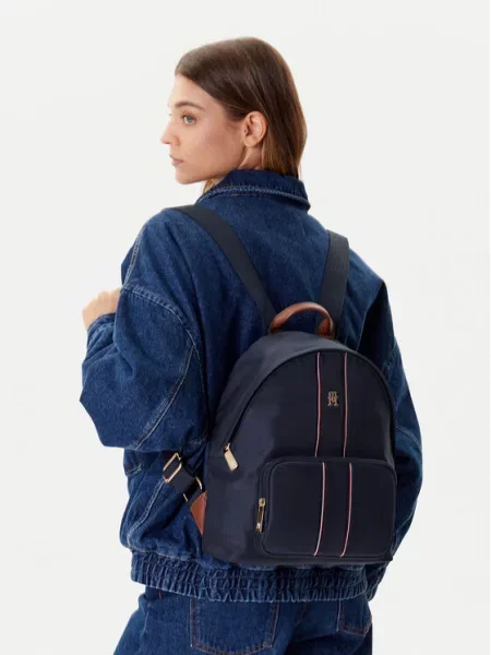 Tommy Hilfiger Ruksak Popette Dome Tmavomodrá modrá