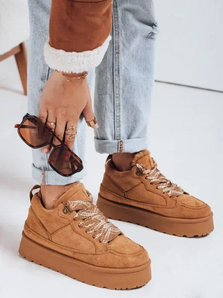 Sneakersy z futerkiem na platformie kamelowe Dstreet