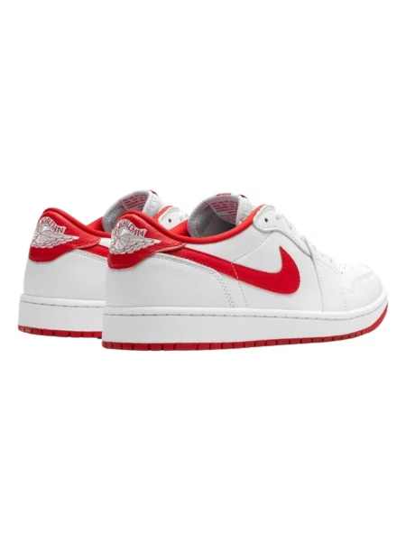 Pantofi Nike retro alb