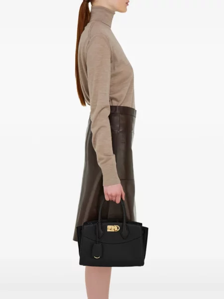 Geanta de piele Ferragamo din piele negru