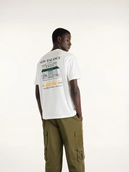 Футболка New Balance білий