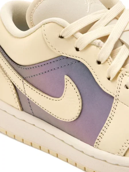 Мрежести чехли Nike с принт с пейсли десен оранжево