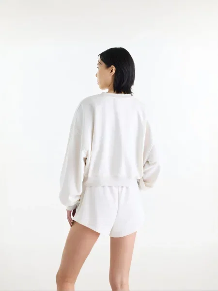 Свитер New Balance белый