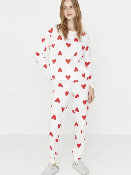 Pijamale Trendyol alb