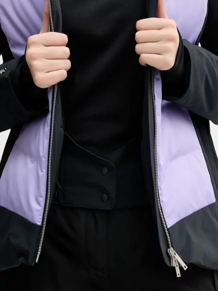 Горнолыжная куртка Descente фиолетовая