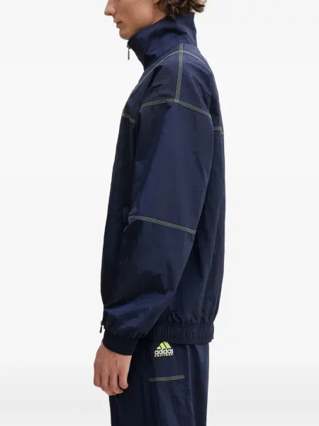 Tricou Adidas în carouri cu autograf cu glugă gri