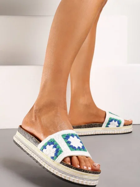 Papuci de casă decorate cu fir metalic pe platformă Vabia albe