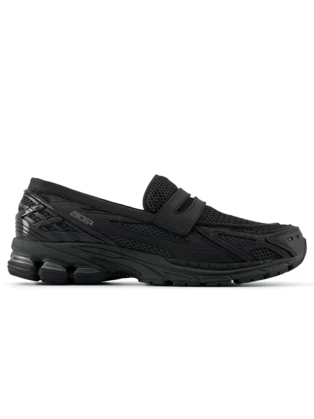 Sneakers New Balance Black EUR 44 czarne