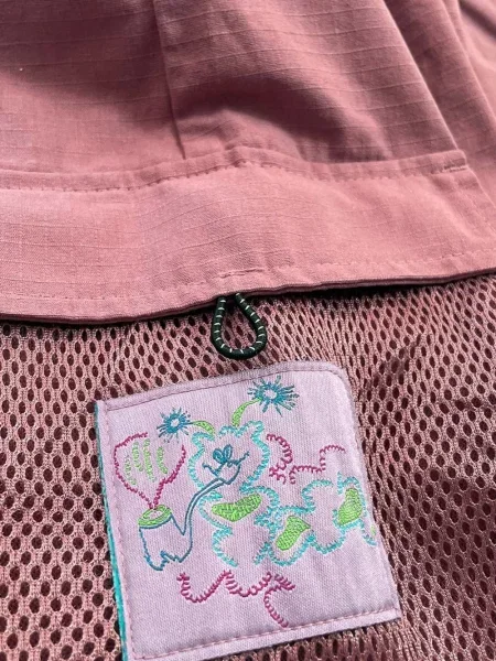 Pantaloni scurți cargo Pas De Mer plasă maro