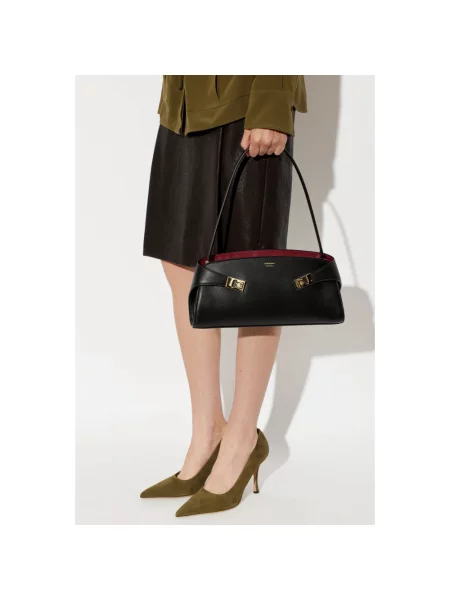 Torebka Ferragamo skórzana czarna