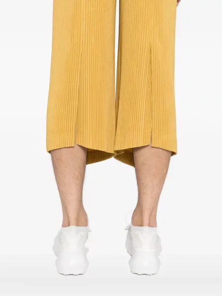 Плисирани панталон Homme Plissé Issey Miyake жълто