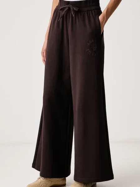 Armani Exchange pantaloni de trening pentru femei din maro