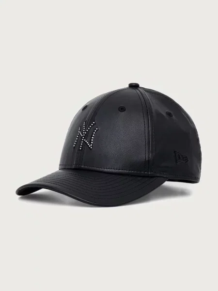 Czapka z daszkiem New Era czarna