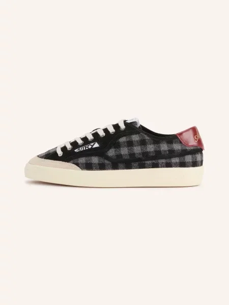 Autry Sneakersy Windscape Low Xc schwarz czarne