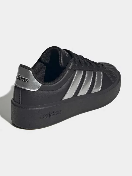 Детские кроссовки Adidas