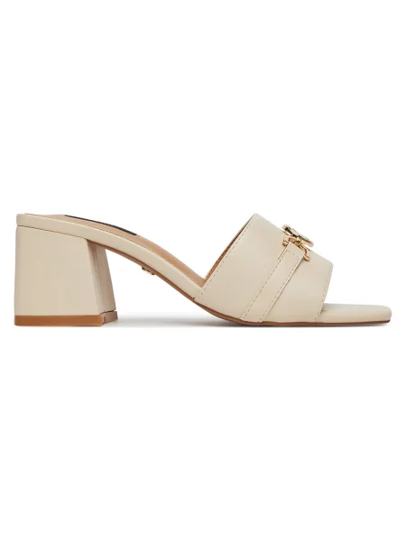 Klapki Nine West beżowe