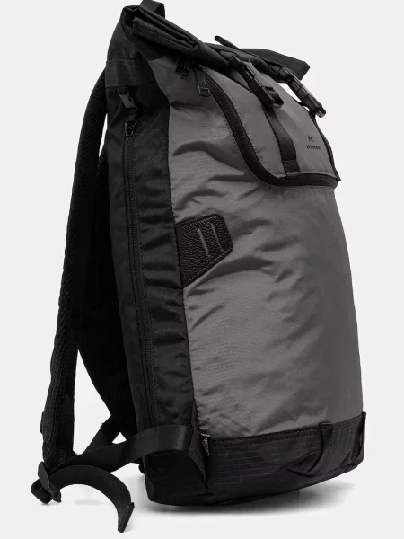 Однотонный большой рюкзак Doughnut в уличном стиле серый