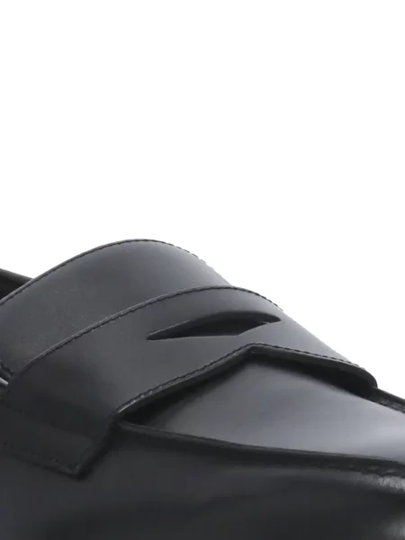 Pantofi loafer Doucal's din piele negru