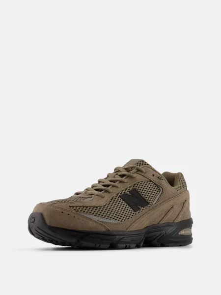 Замшеві кросівки New Balance коричневі