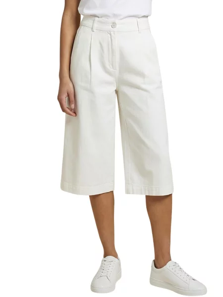 Pantaloni scurți Only de in alb